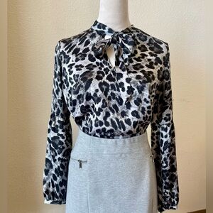 Michael Kors Blouse in snow leopard print